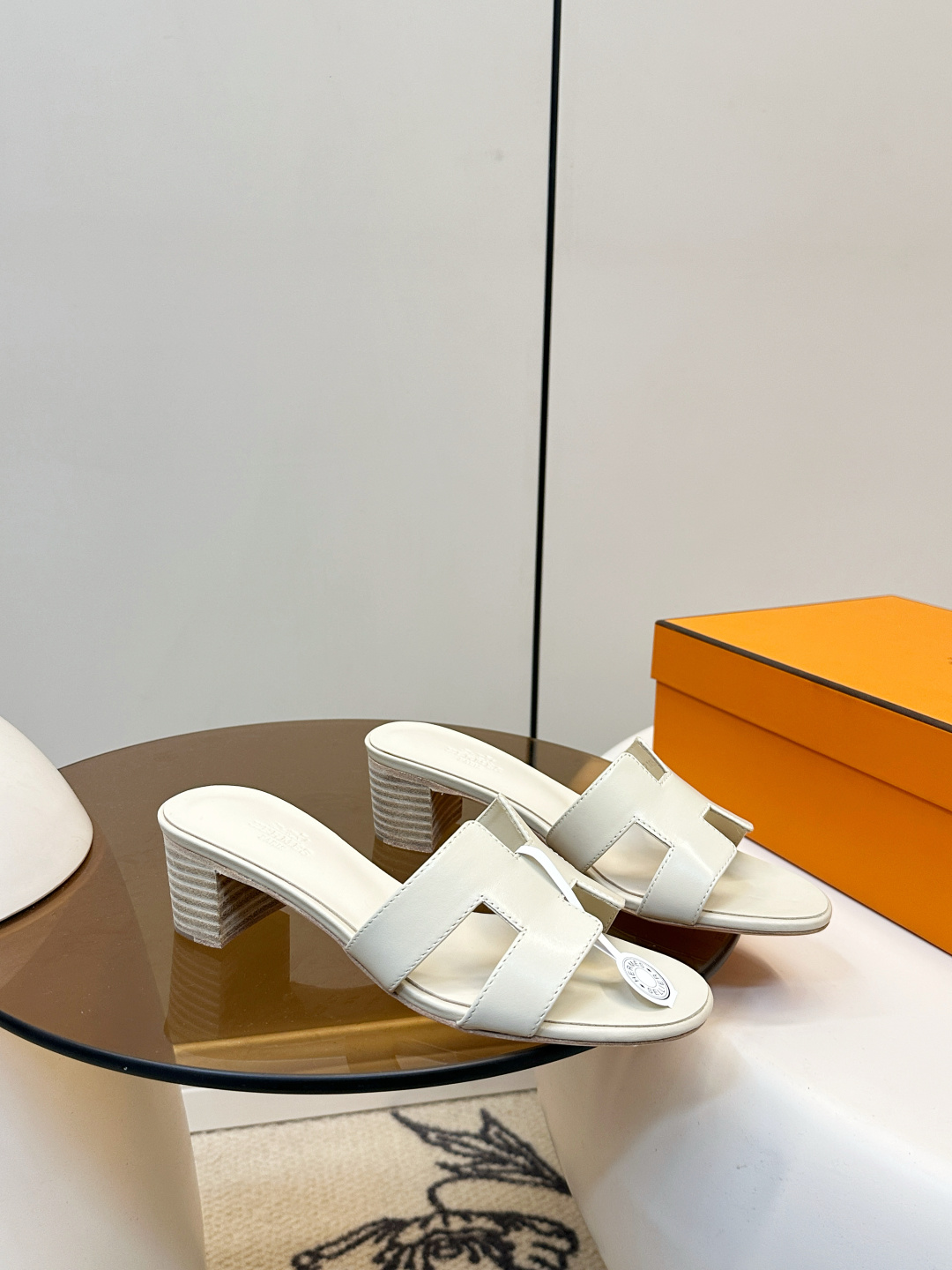 Hermès ​​Hermes｜爱马仕Oran H型平底/中跟 拖鞋