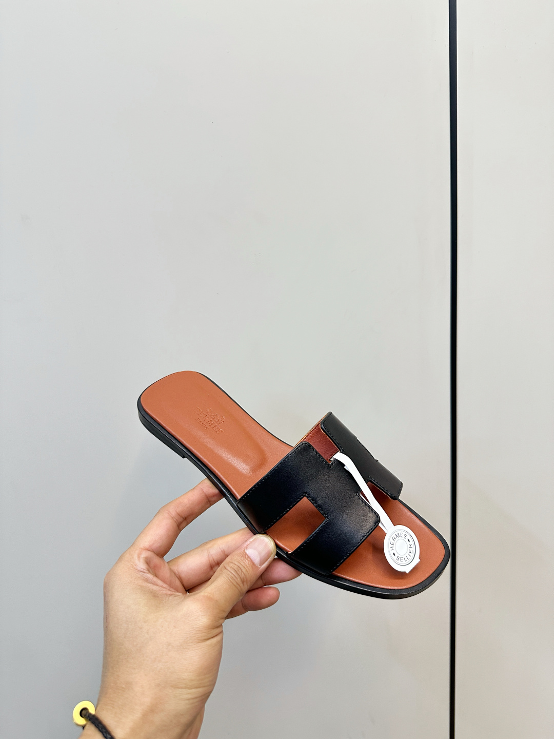 Hermès ​​Hermes｜爱马仕Oran H型平底/中跟 拖鞋