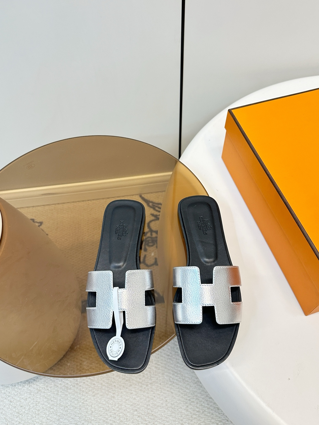 Hermès ​​Hermes｜爱马仕Oran H型平底/中跟 拖鞋