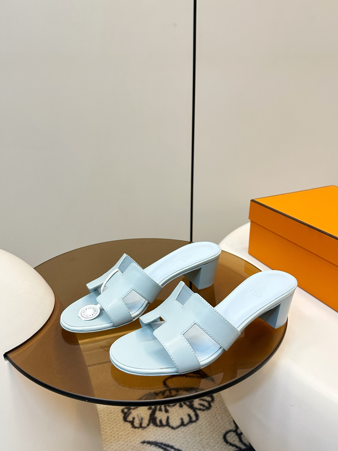 Hermès ​​Hermes｜爱马仕Oran H型平底/中跟 拖鞋