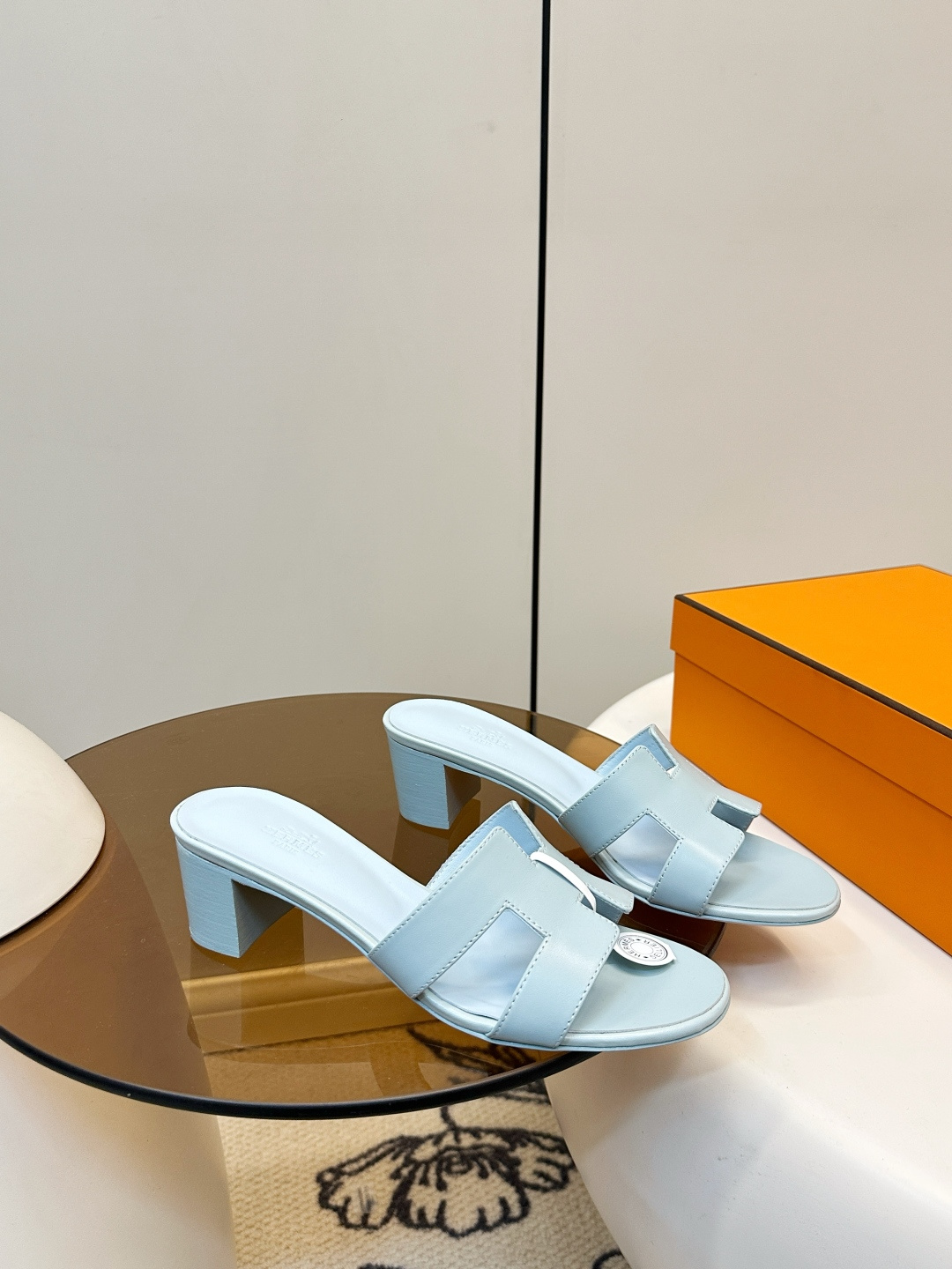 Hermès ​​Hermes｜爱马仕Oran H型平底/中跟 拖鞋