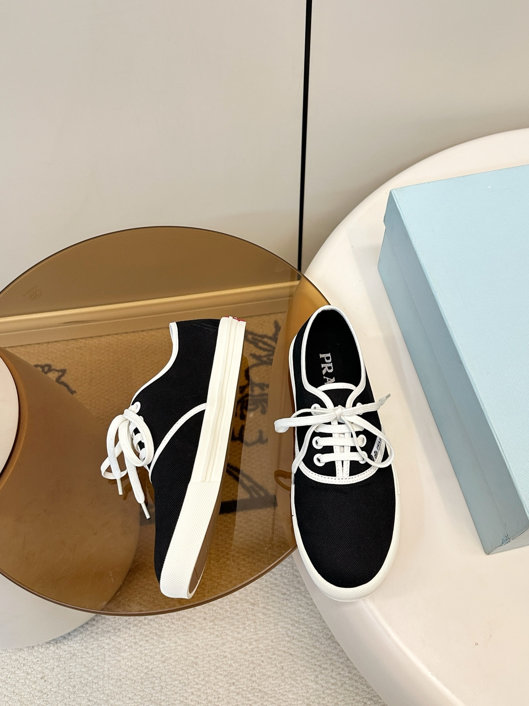 Prada ​​Prada 2026春夏新品 帆布鞋