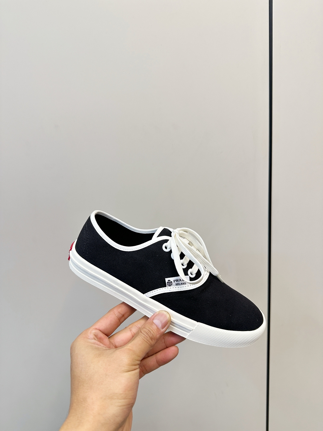 Prada ​​Prada 2026春夏新品 帆布鞋