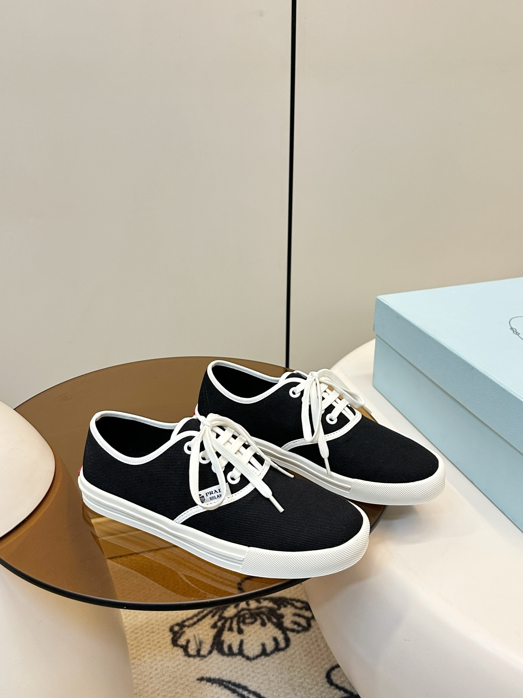 Prada ​​Prada 2026春夏新品 帆布鞋