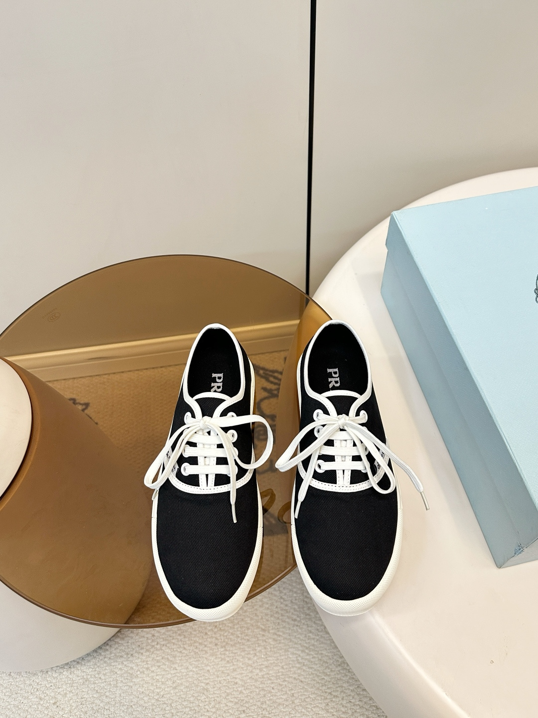 Prada ​​Prada 2026春夏新品 帆布鞋