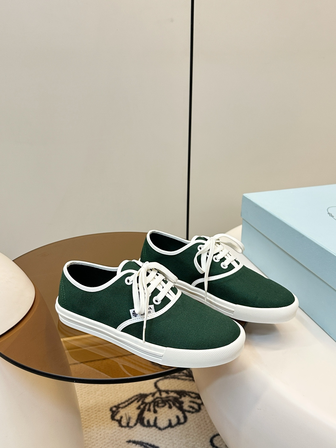 Prada ​​Prada 2026春夏新品 帆布鞋