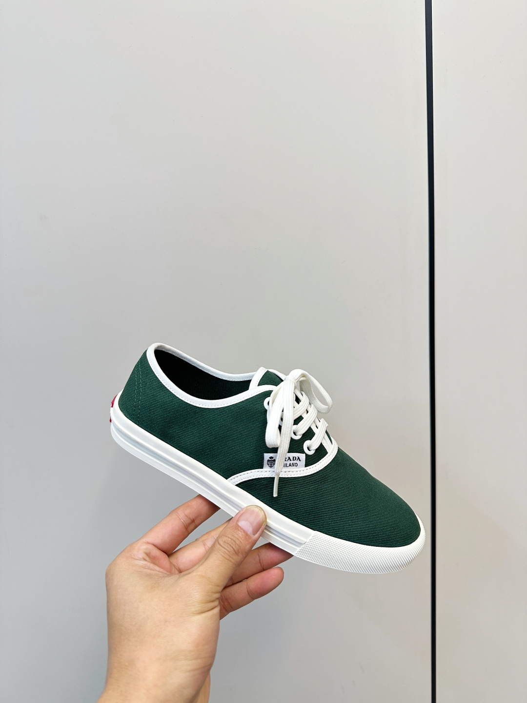 Prada ​​Prada 2026春夏新品 帆布鞋