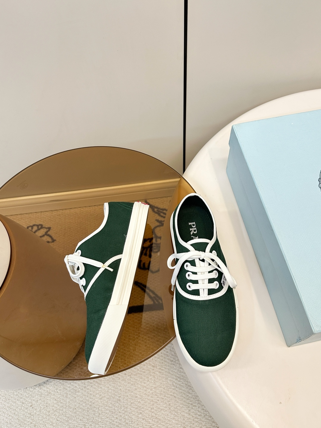 Prada ​​Prada 2026春夏新品 帆布鞋