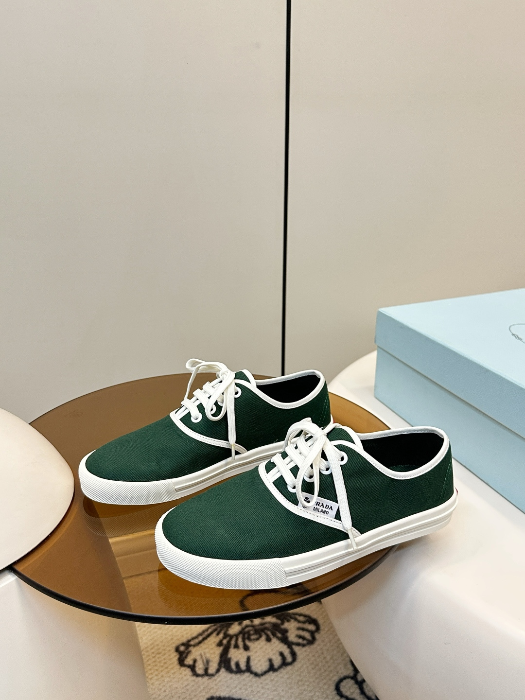 Prada ​​Prada 2026春夏新品 帆布鞋