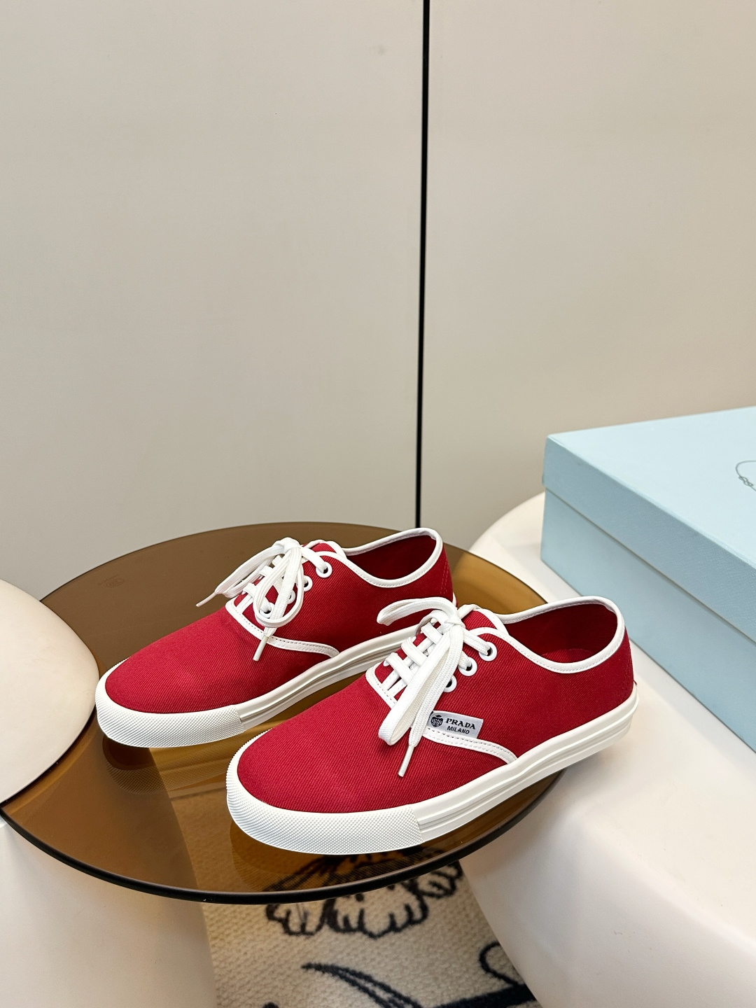 Prada ​​Prada 2026春夏新品 帆布鞋