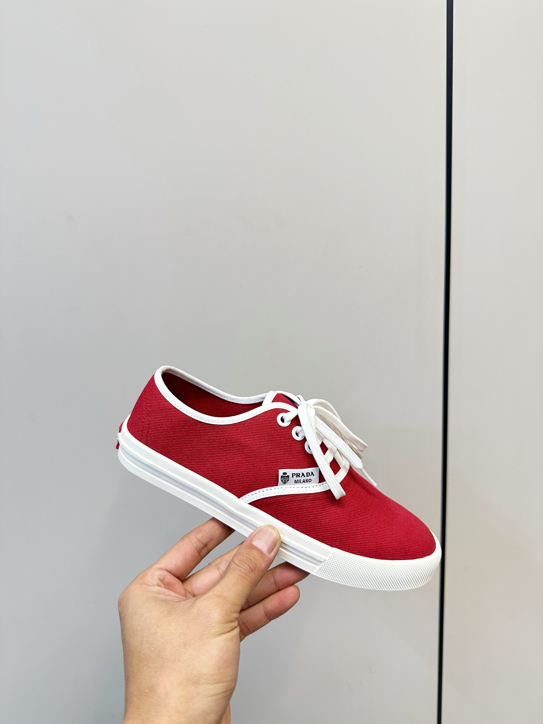 Prada ​​Prada 2026春夏新品 帆布鞋