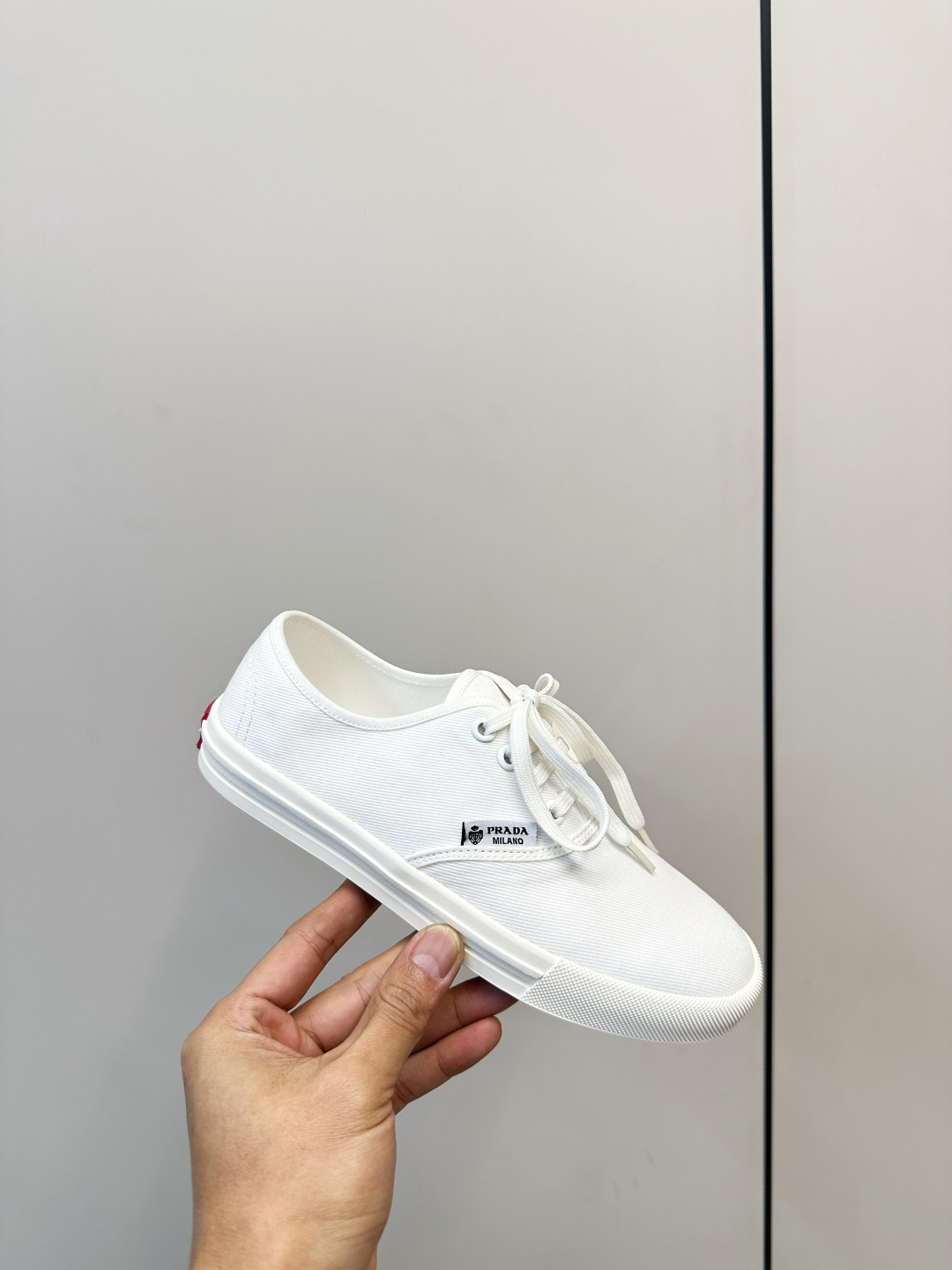 Prada ​​Prada 2026春夏新品 帆布鞋