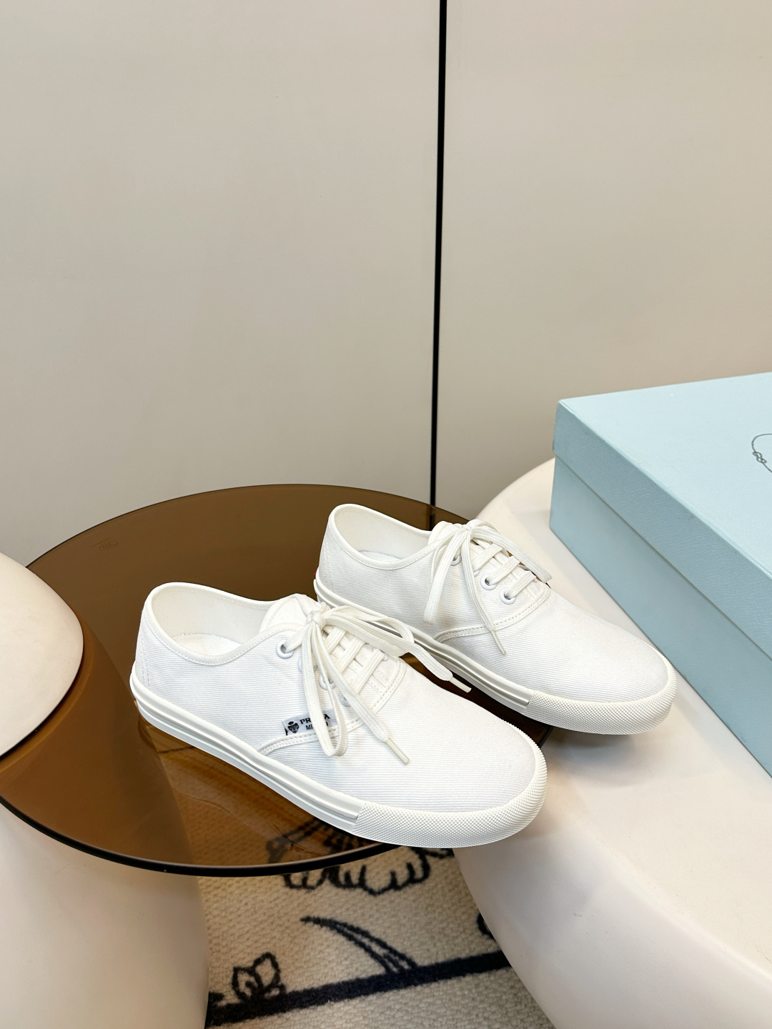 Prada ​​Prada 2026春夏新品 帆布鞋