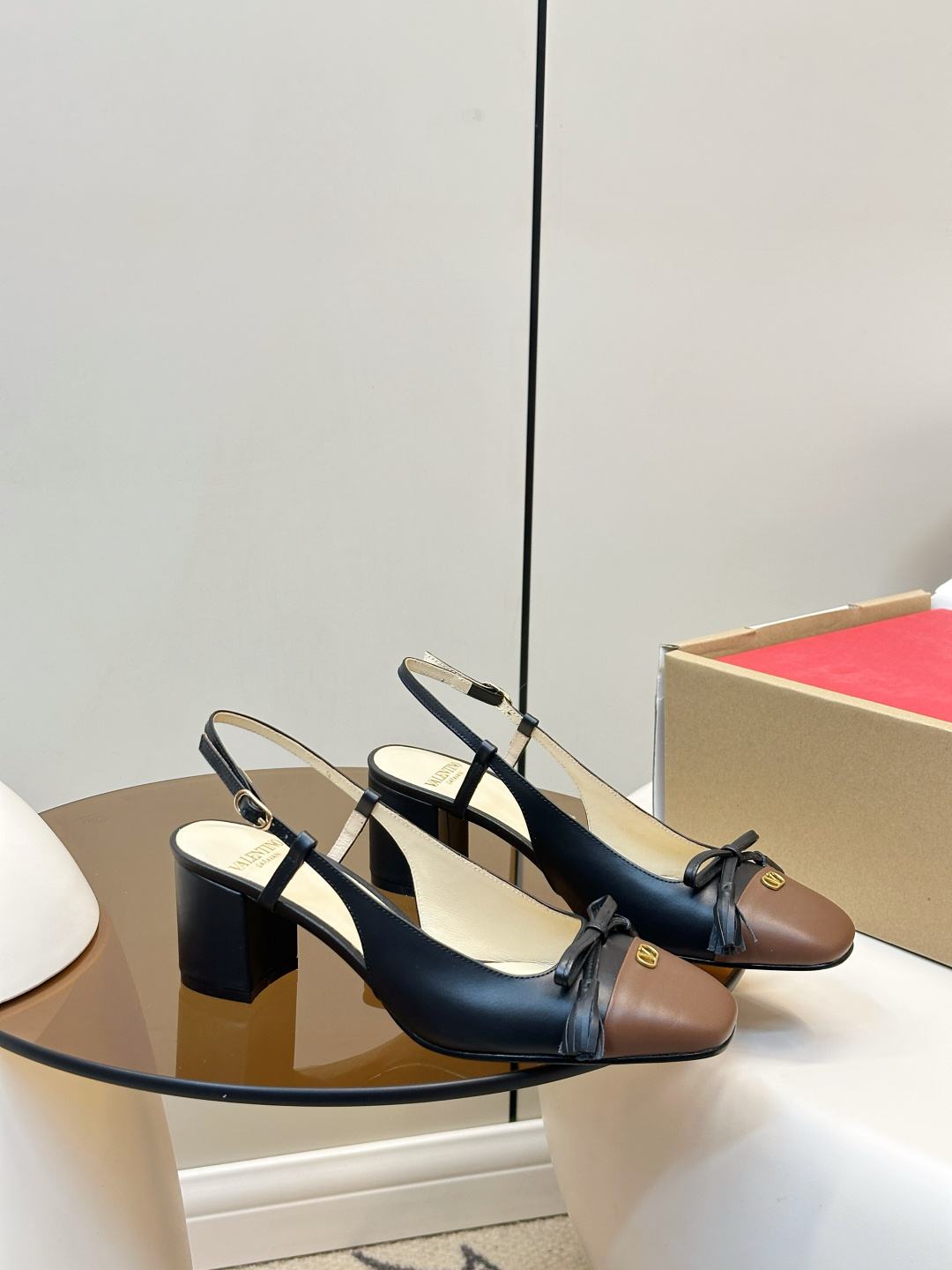 Valentino Valentino VT拼色蝴蝶结高跟凉鞋​​