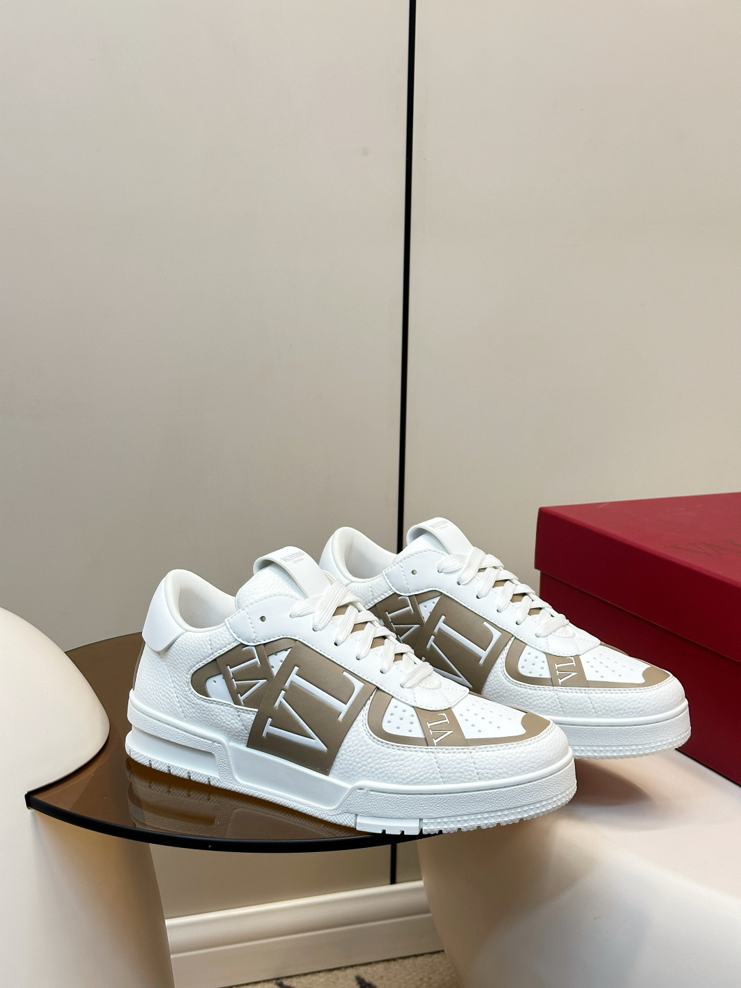 Valentino ​​Valentino Garavani VL7N运动鞋​​ 休闲板鞋