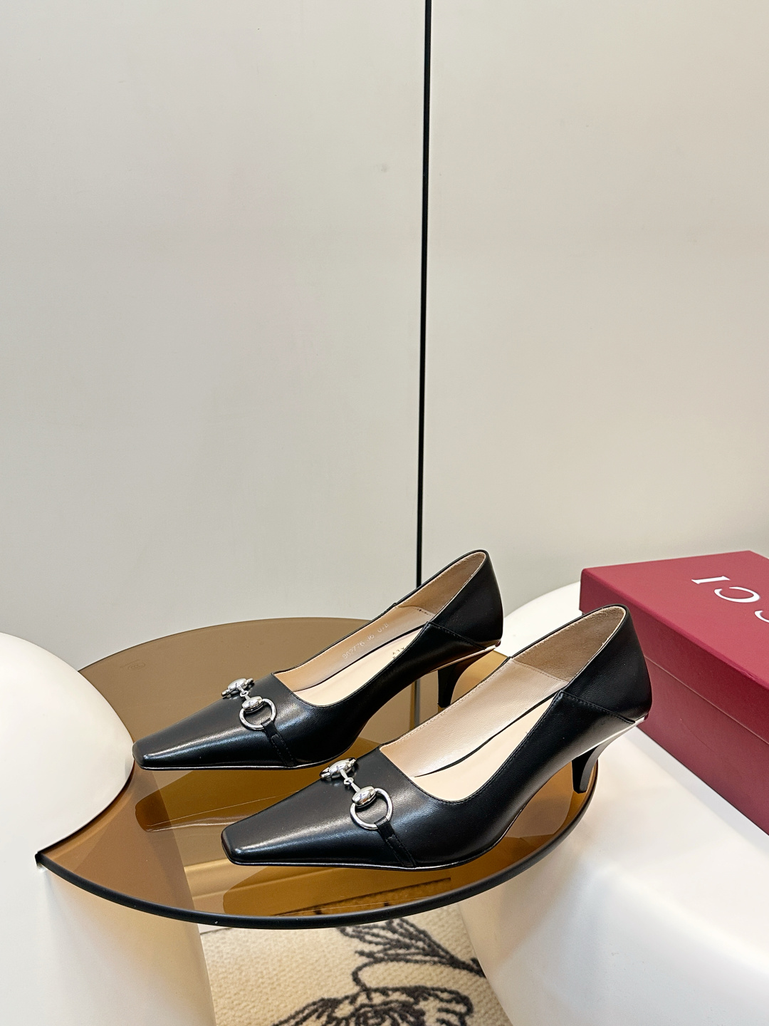 Gucci ​​Gucci 26早春新品马衔扣方头高跟鞋​​