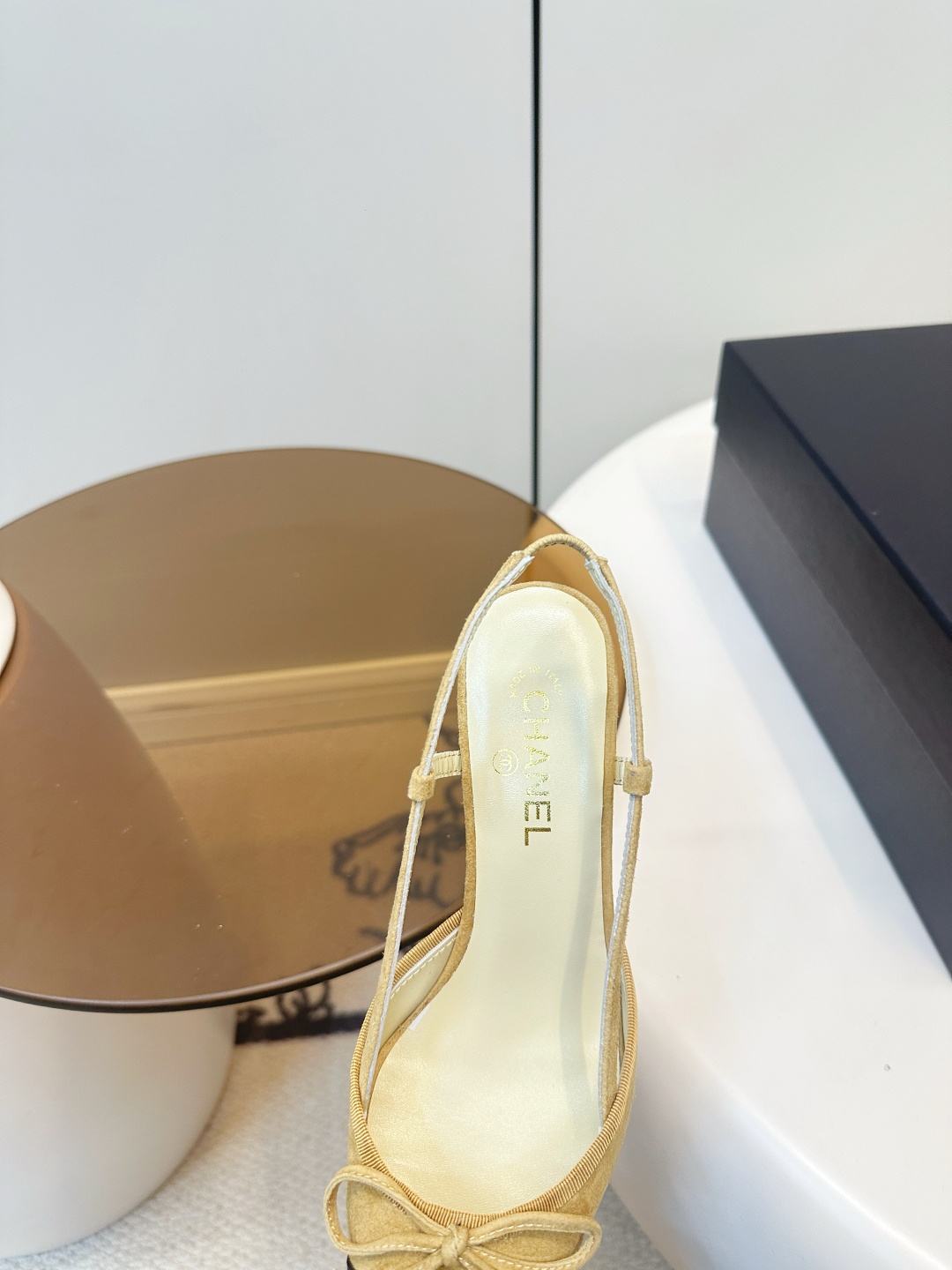 Chanel ​​Chanel 中古拼色尖头高跟鞋​​
