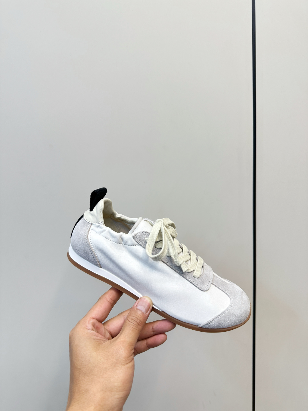 Alexander Wang ​​UMA WANG 26新品 德训鞋​​