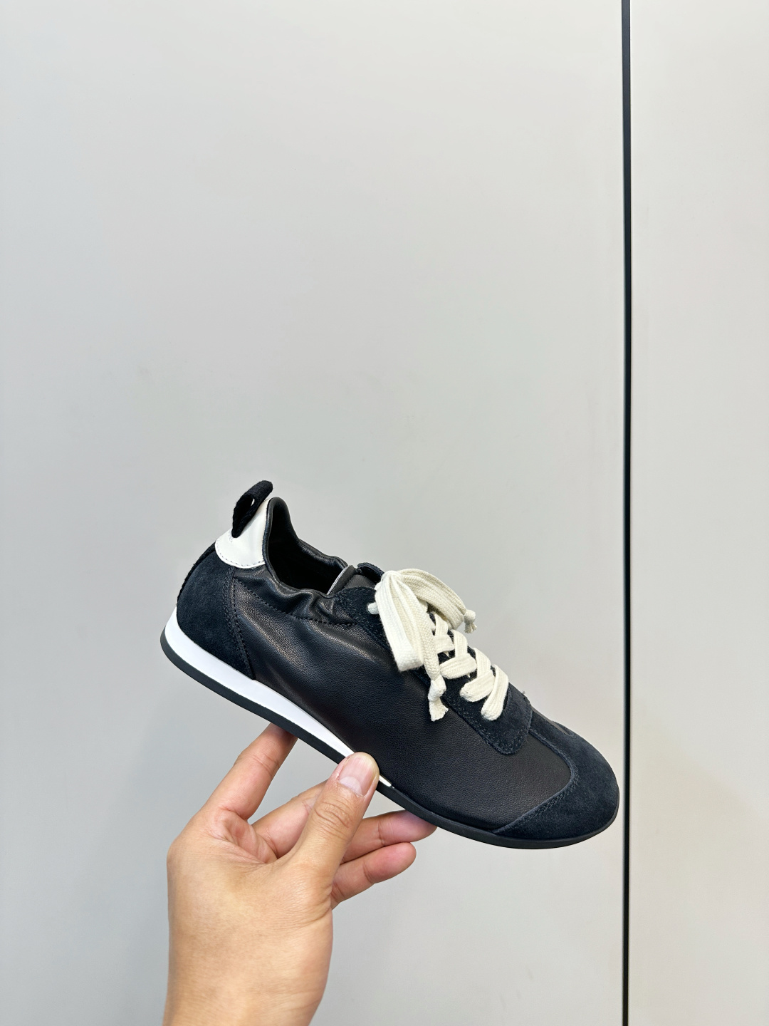 Alexander Wang ​​UMA WANG 26新品 德训鞋​​
