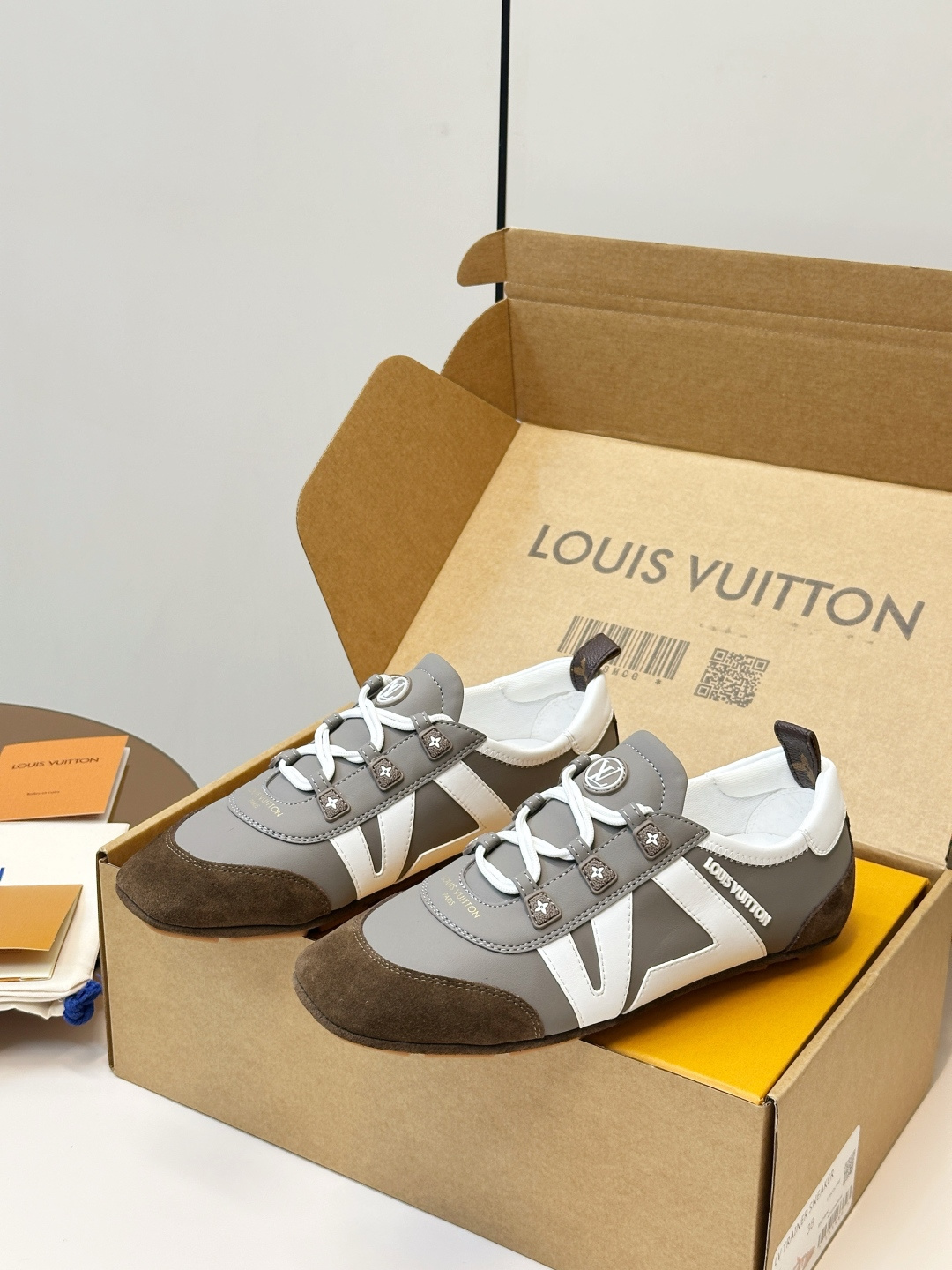 Louis Vuitton Louis Vuitton｜路易威登驴牌春夏Sneakerina系列 芭蕾运动鞋 德训鞋 平底鞋