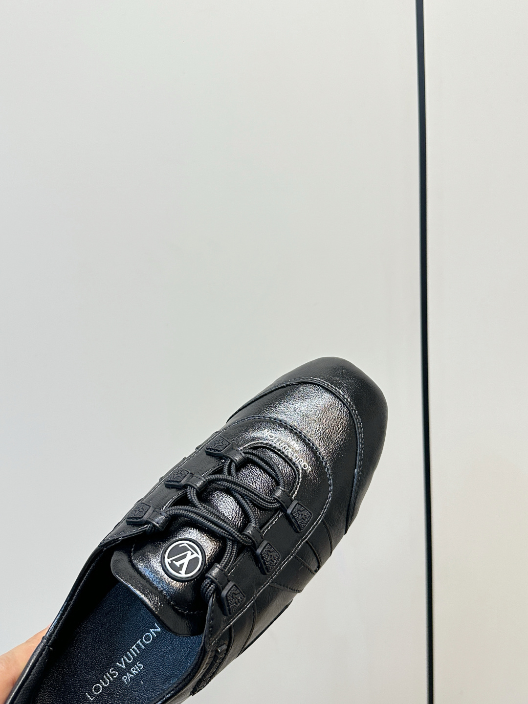 Louis Vuitton Louis Vuitton｜路易威登驴牌春夏Sneakerina系列 芭蕾运动鞋 德训鞋 平底鞋
