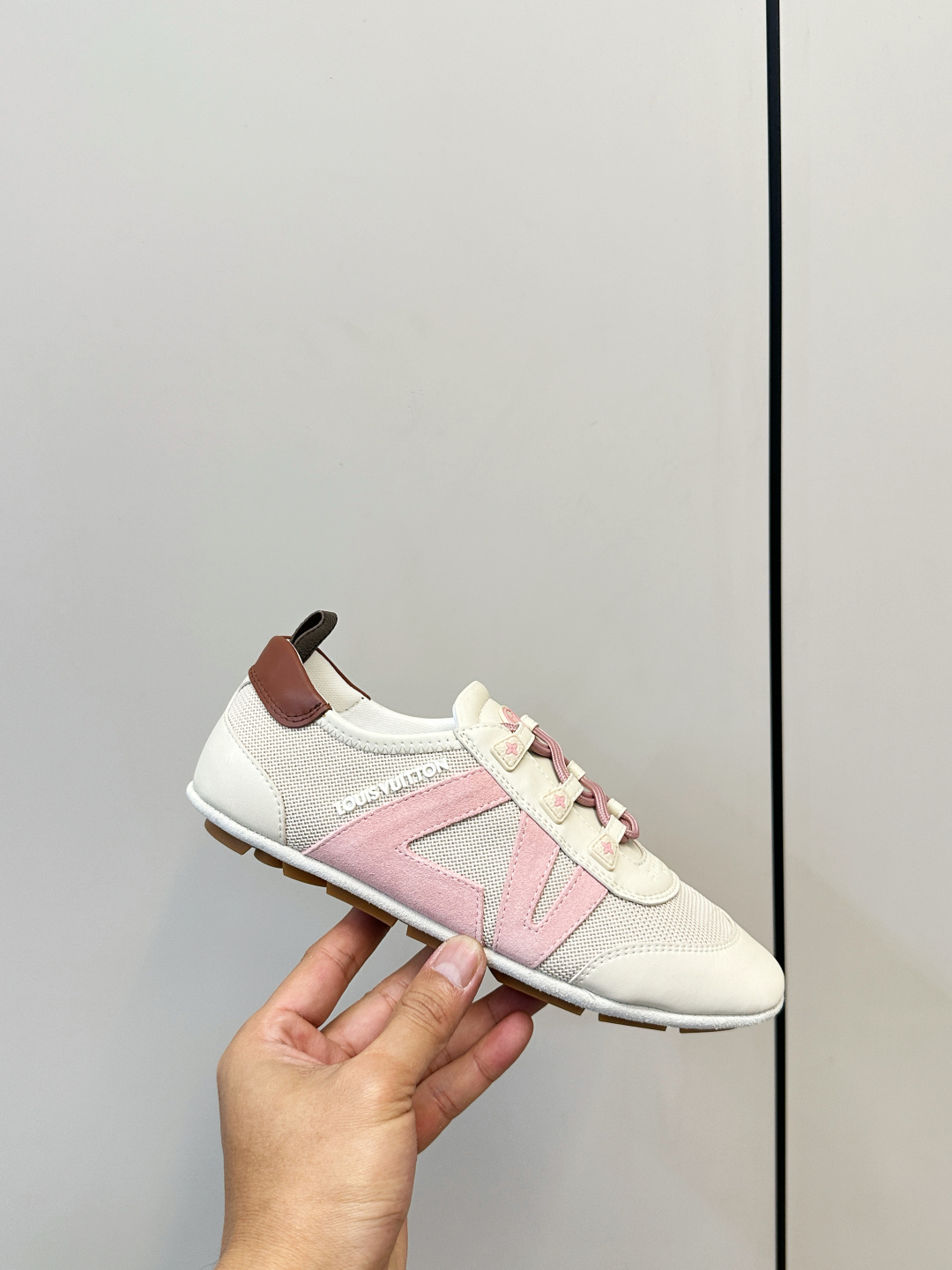 Louis Vuitton Louis Vuitton｜路易威登驴牌春夏Sneakerina系列 芭蕾运动鞋 德训鞋 平底鞋