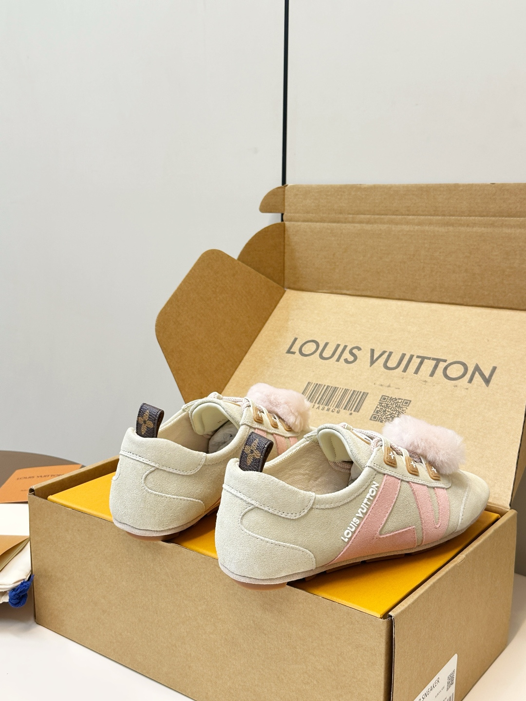 Louis Vuitton Louis Vuitton｜路易威登驴牌春夏Sneakerina系列 芭蕾运动鞋 德训鞋 平底鞋