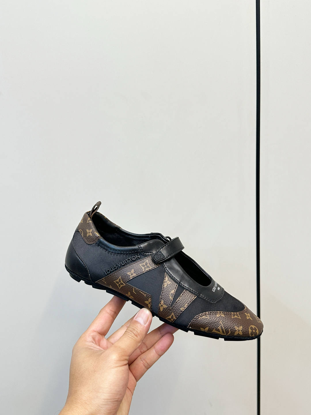 Louis Vuitton LV路易威登玛丽珍鞋​​ 平底鞋