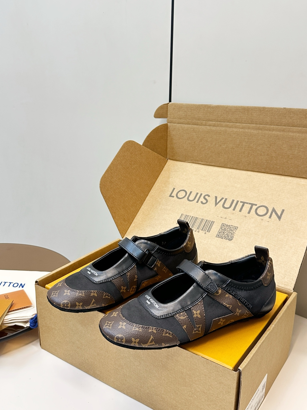 Louis Vuitton LV路易威登玛丽珍鞋​​ 平底鞋