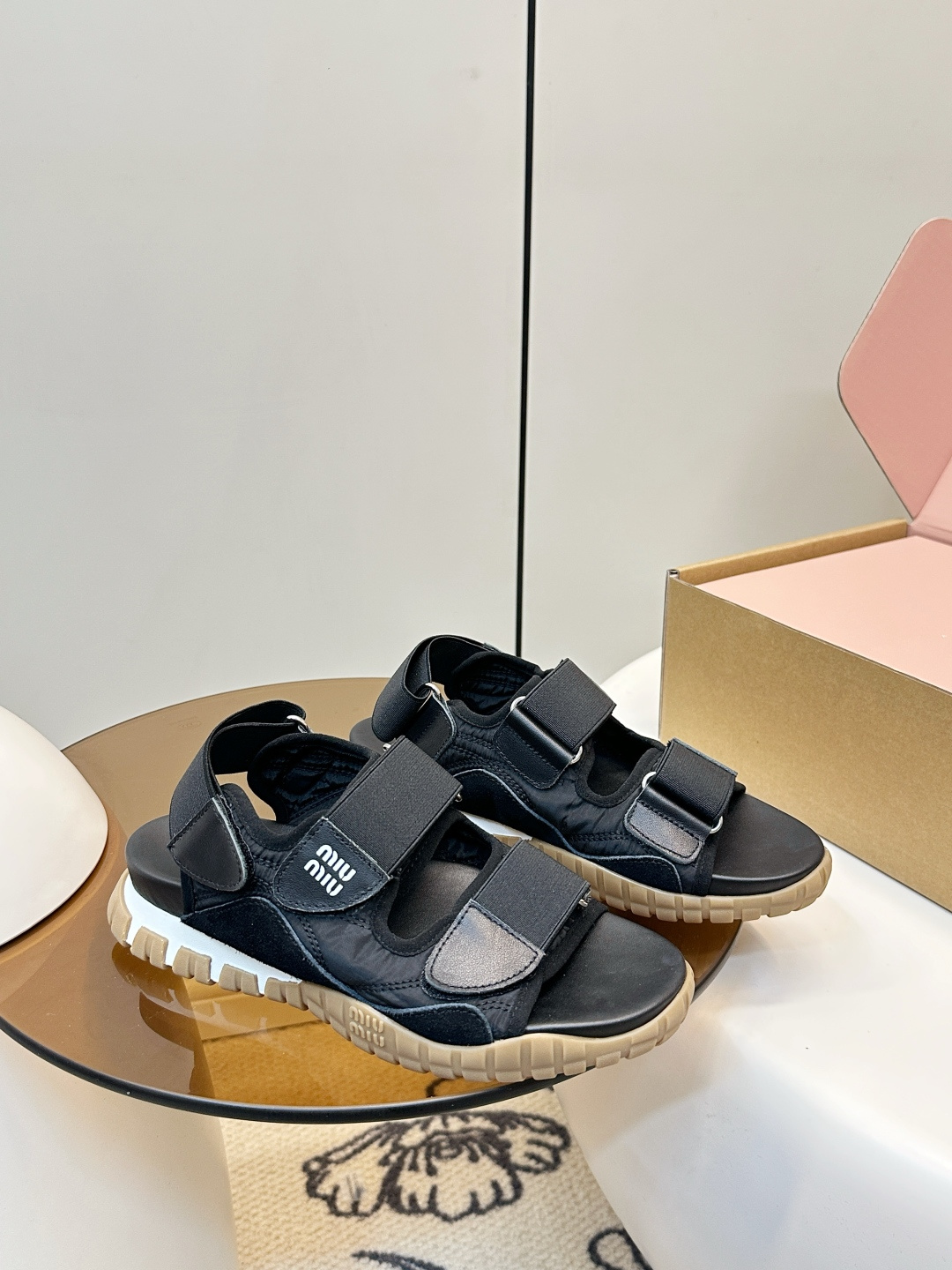 Miu Miu Miu Miu26ss新品运动凉鞋​​