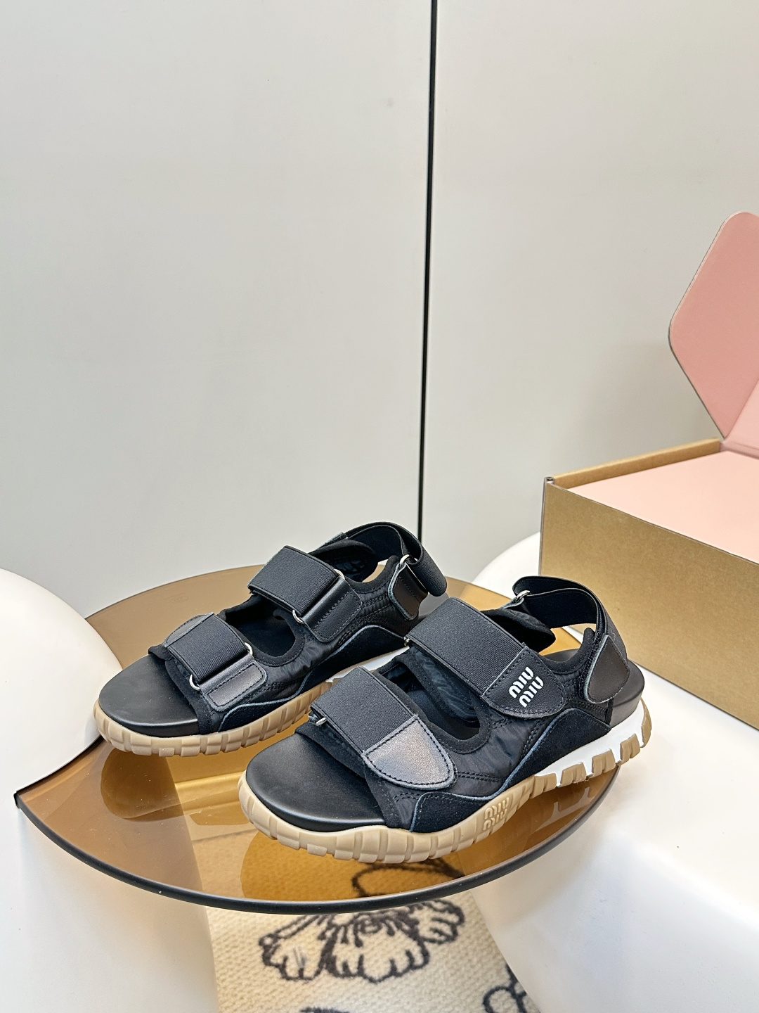 Miu Miu Miu Miu26ss新品运动凉鞋​​