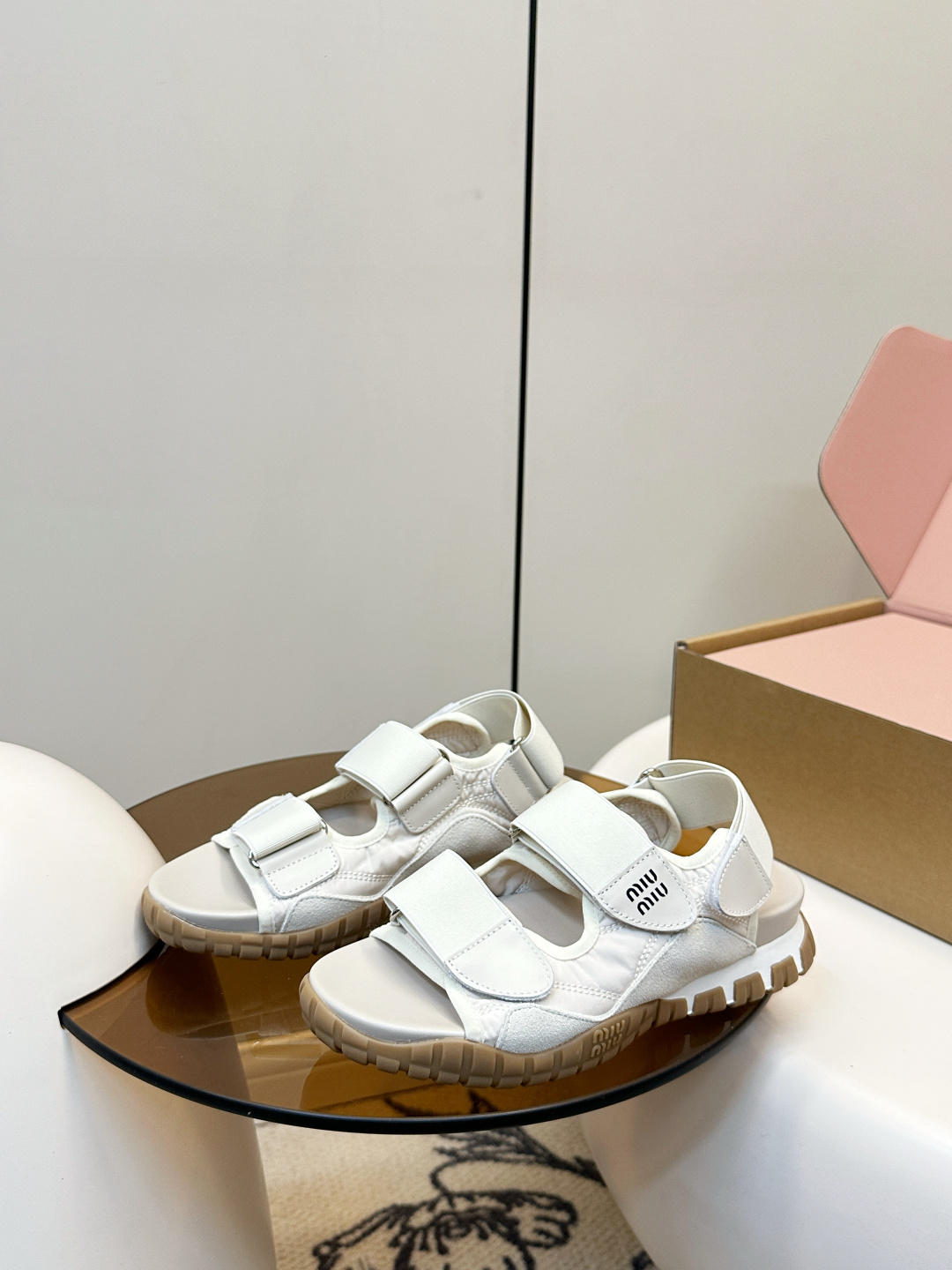 Miu Miu Miu Miu26ss新品运动凉鞋​​
