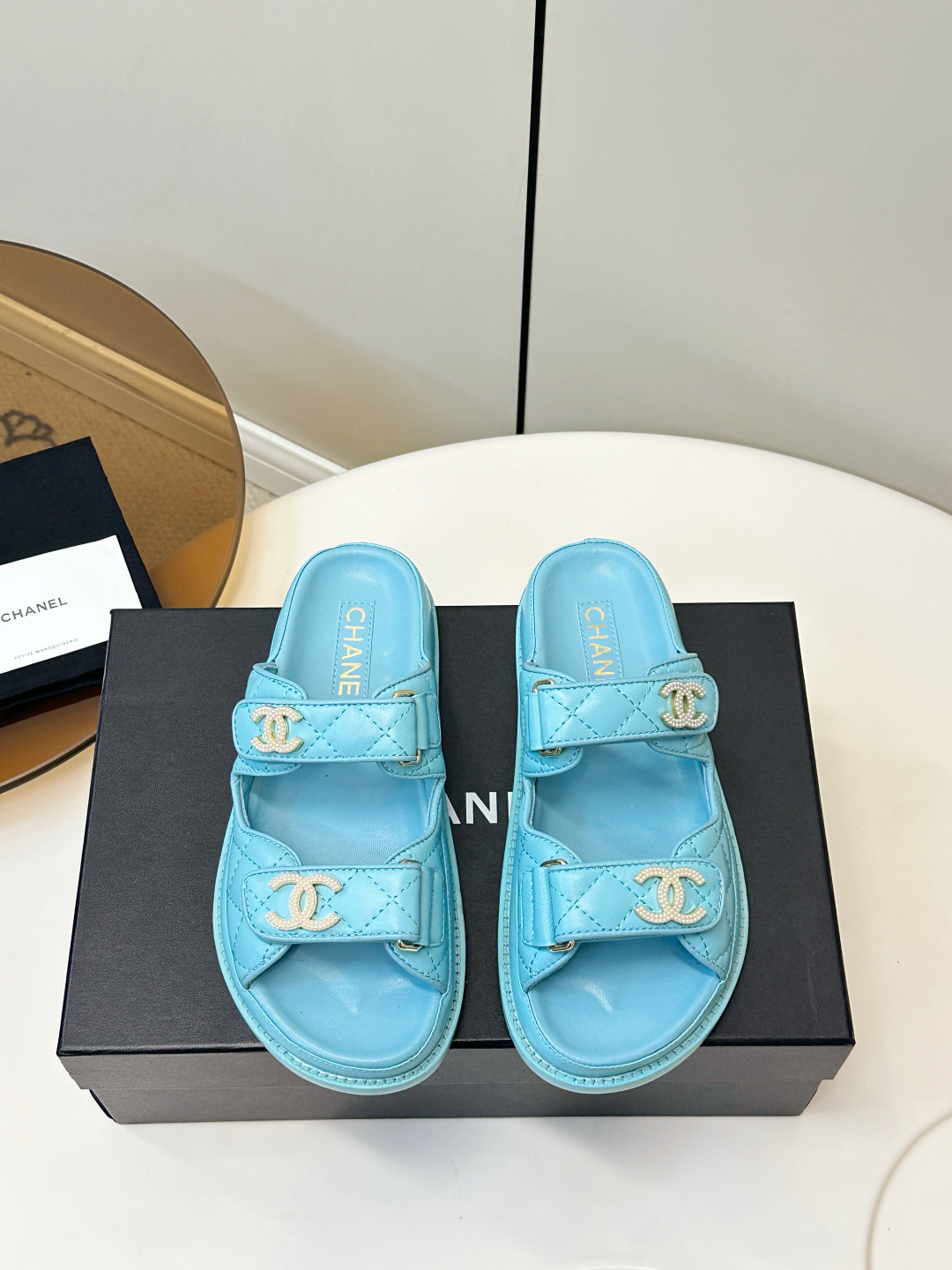 Chanel Chanel 2026ss新品小香魔术贴沙滩拖鞋