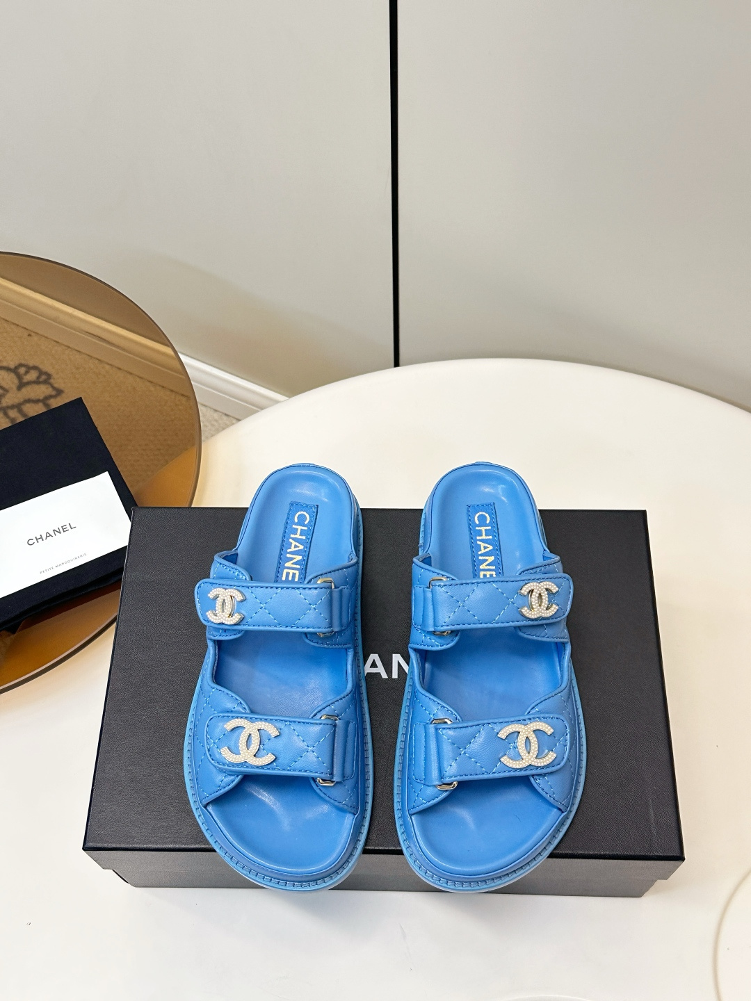 Chanel Chanel 2026ss新品小香魔术贴沙滩拖鞋