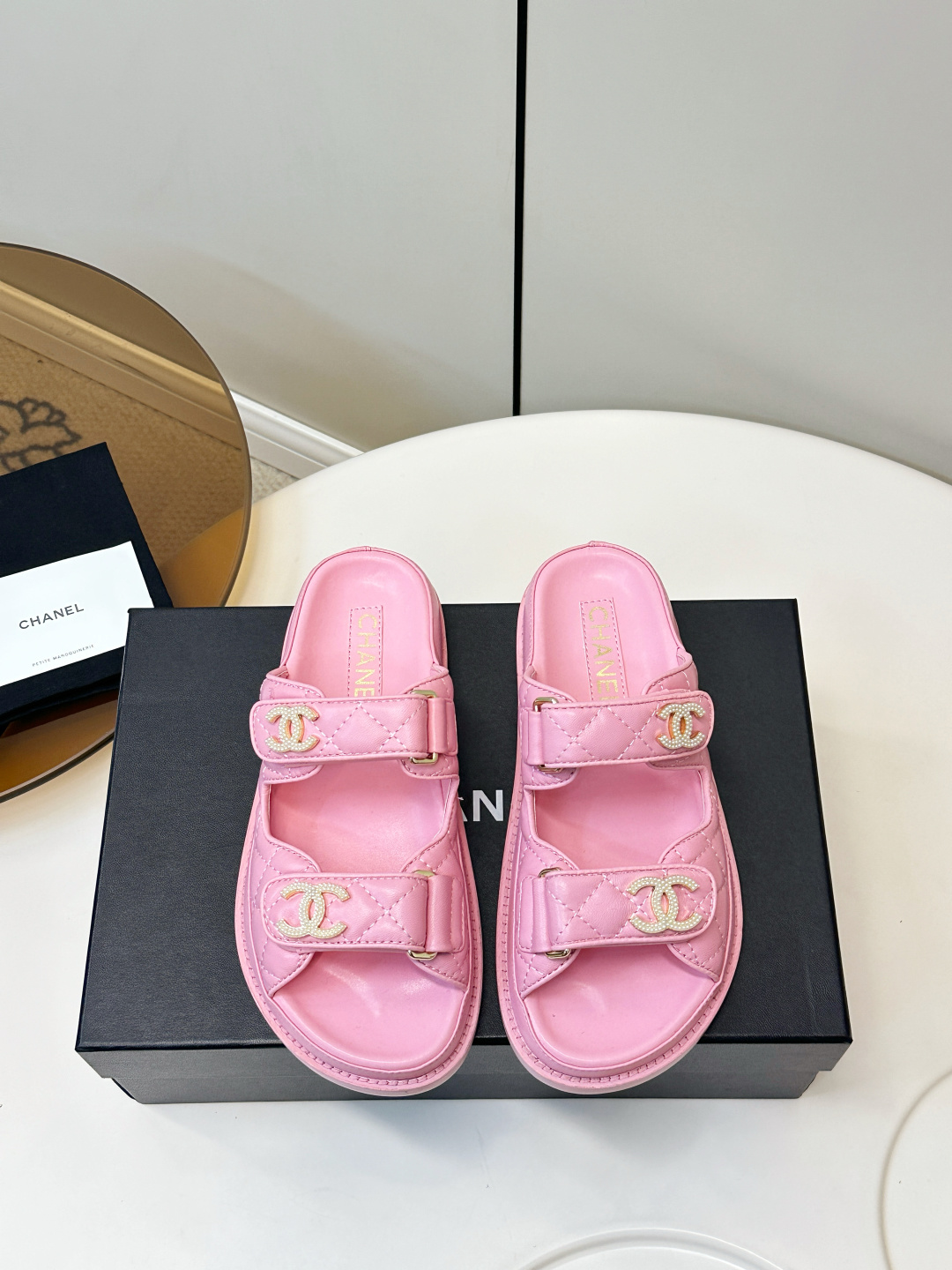 Chanel Chanel 2026ss新品小香魔术贴沙滩拖鞋