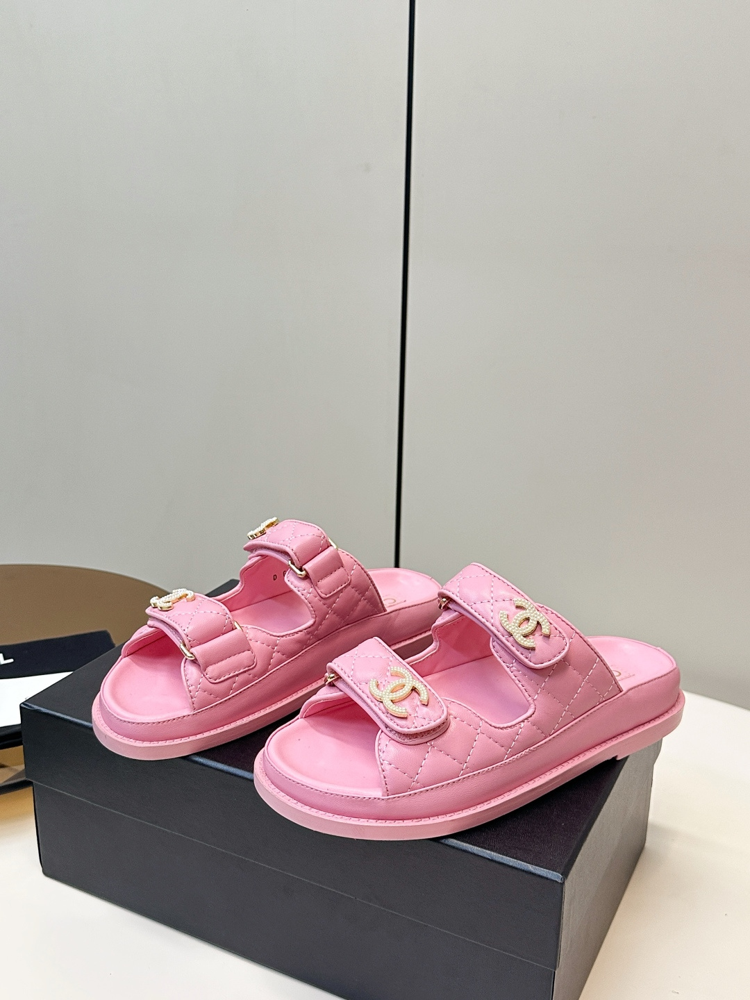 Chanel Chanel 2026ss新品小香魔术贴沙滩拖鞋