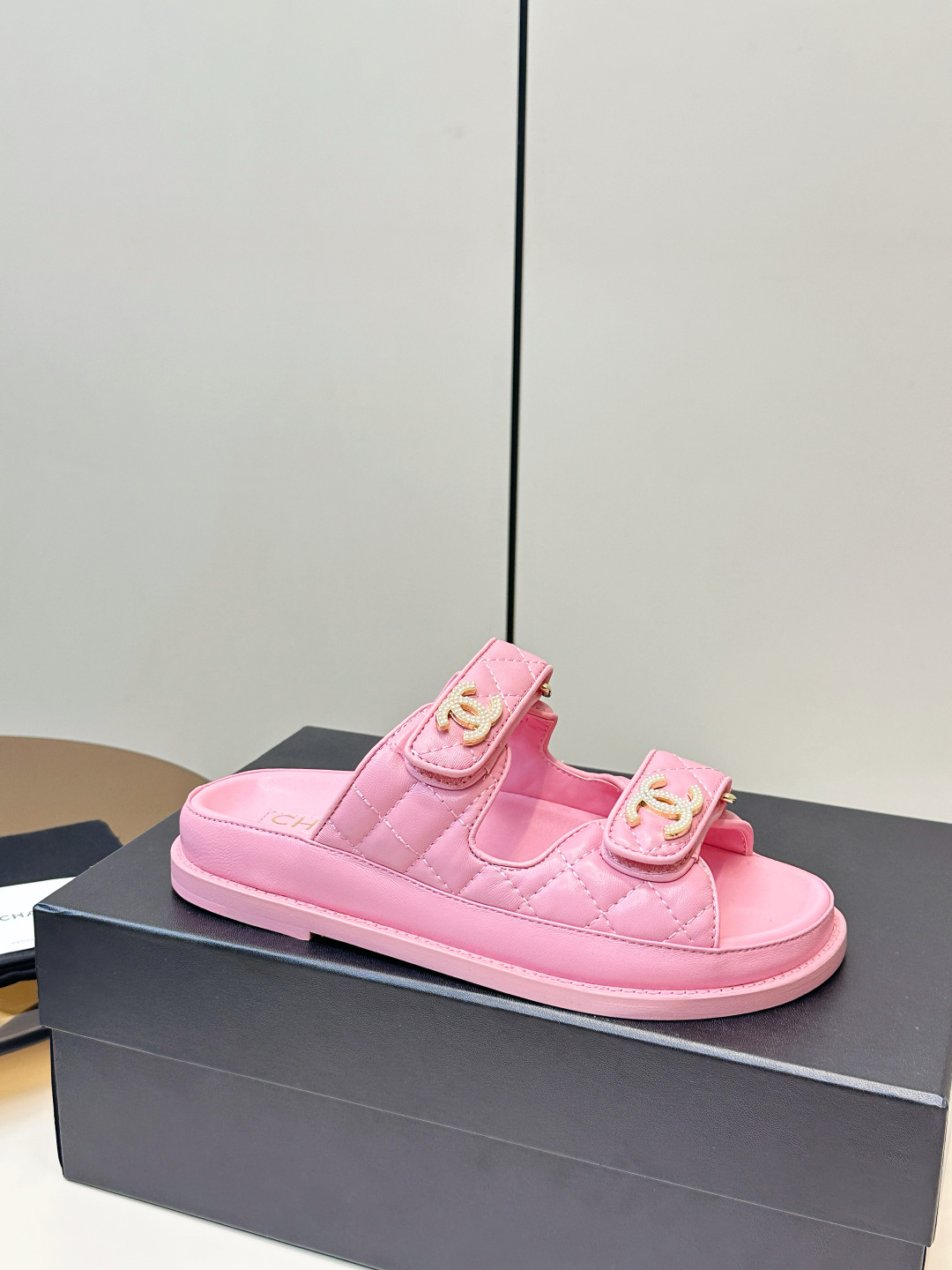 Chanel Chanel 2026ss新品小香魔术贴沙滩拖鞋