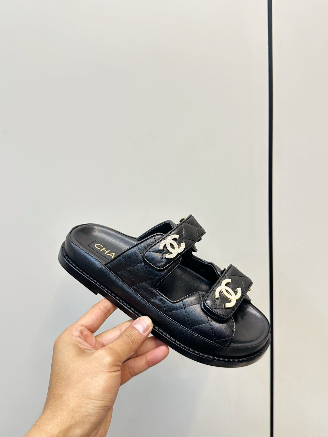 Chanel Chanel 2026ss新品小香魔术贴沙滩拖鞋