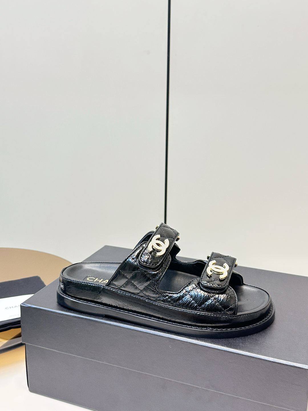 Chanel Chanel 2026ss新品小香魔术贴沙滩拖鞋