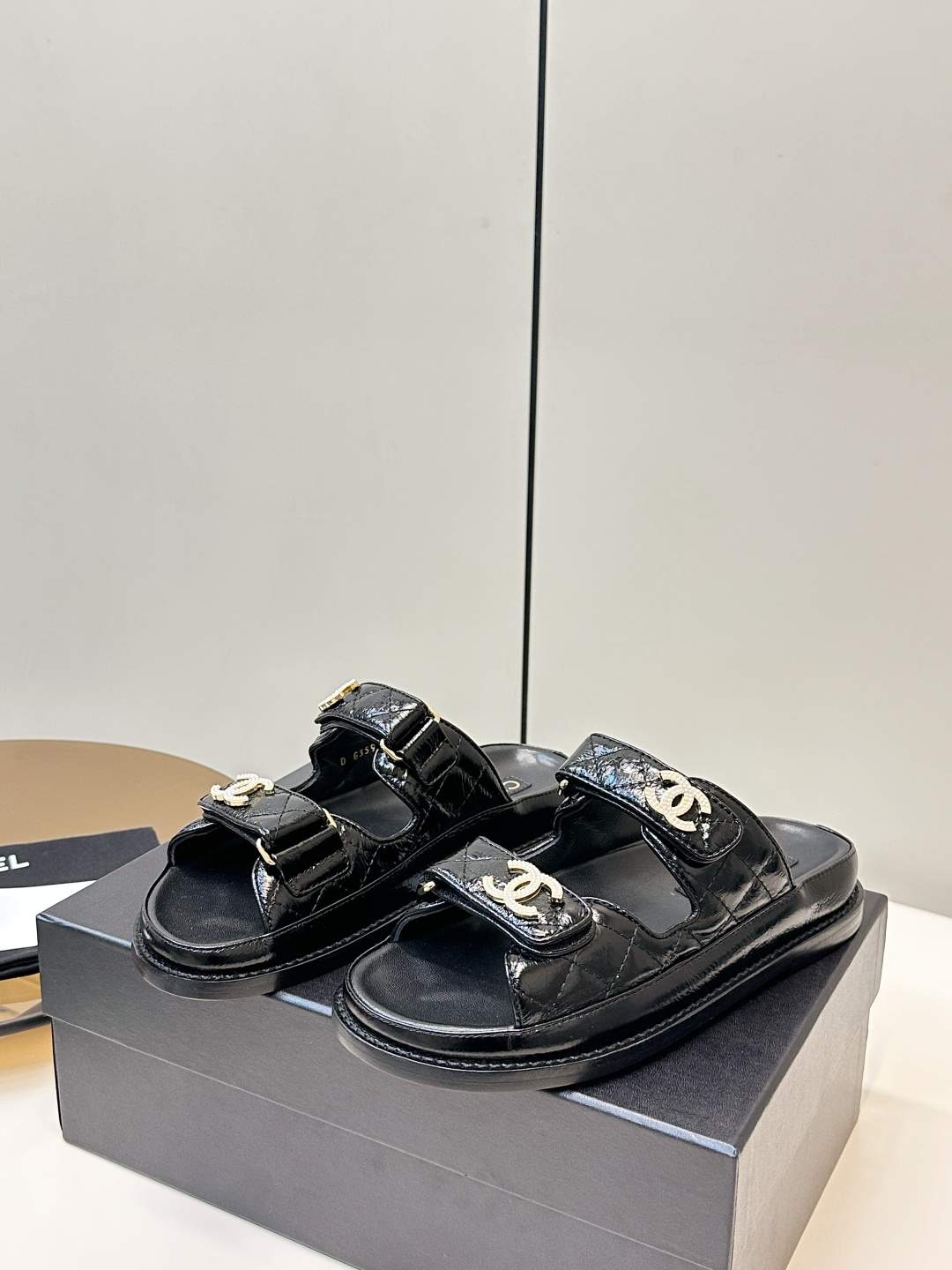 Chanel Chanel 2026ss新品小香魔术贴沙滩拖鞋