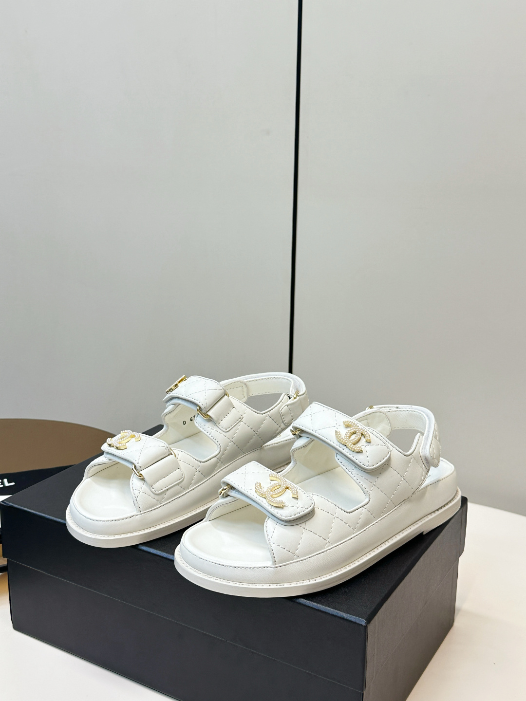 Chanel Chanel 2026ss新品小香魔术贴沙滩凉鞋