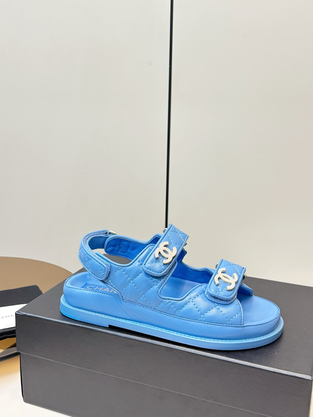 Chanel Chanel 2026ss新品小香魔术贴沙滩凉鞋