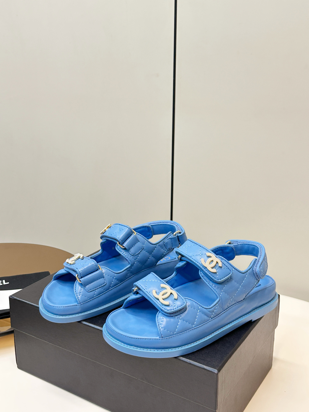 Chanel Chanel 2026ss新品小香魔术贴沙滩凉鞋