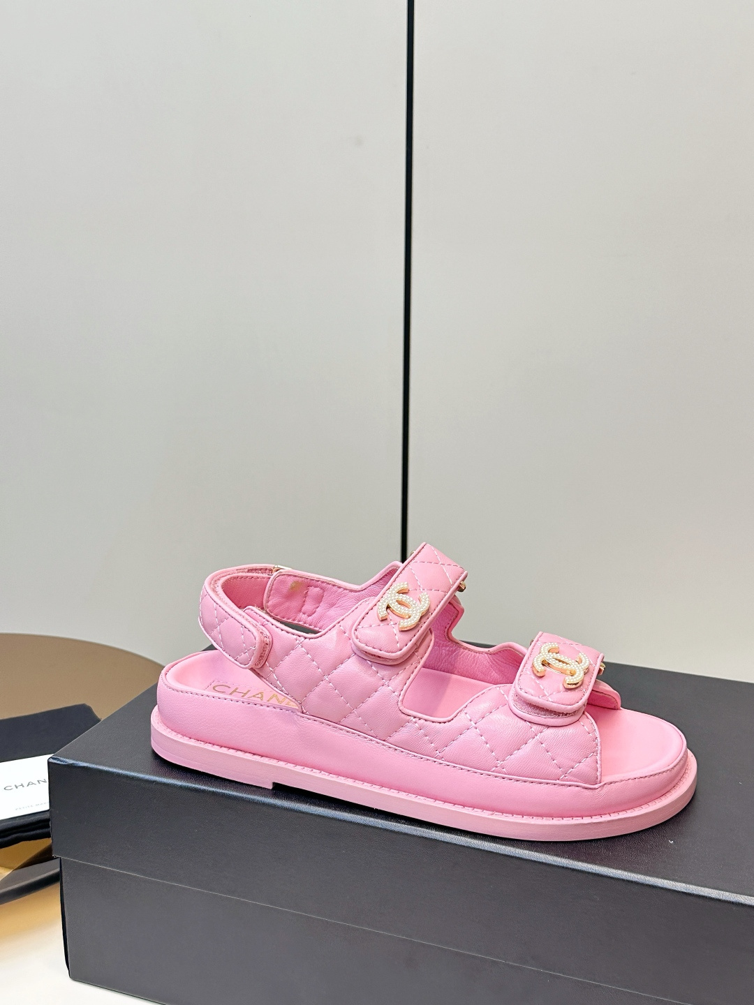 Chanel Chanel 2026ss新品小香魔术贴沙滩凉鞋