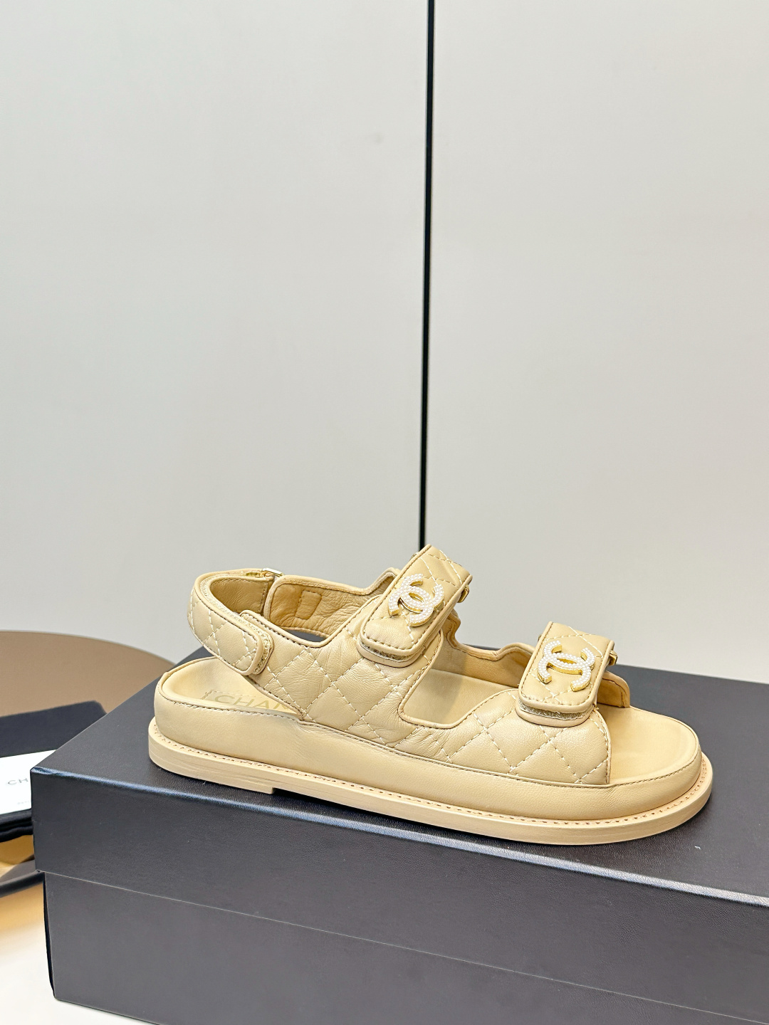 Chanel Chanel 2026ss新品小香魔术贴沙滩凉鞋