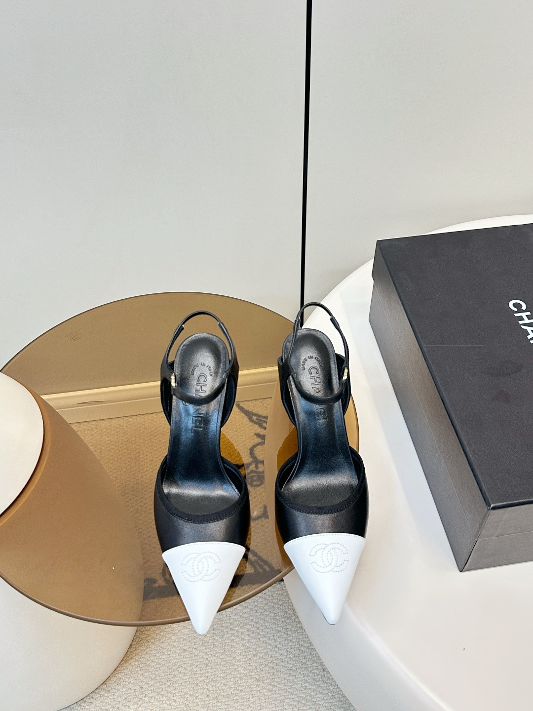 Chanel ​​Chanel 中古拼色尖头时装鞋