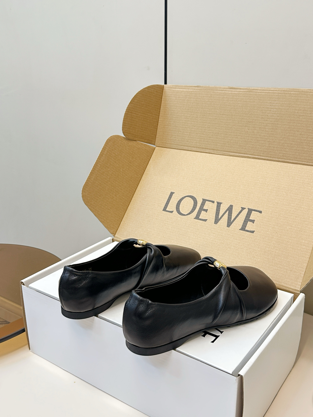 Loewe ​​LOEWE 罗意威26ss 法式 芭蕾舞鞋​​