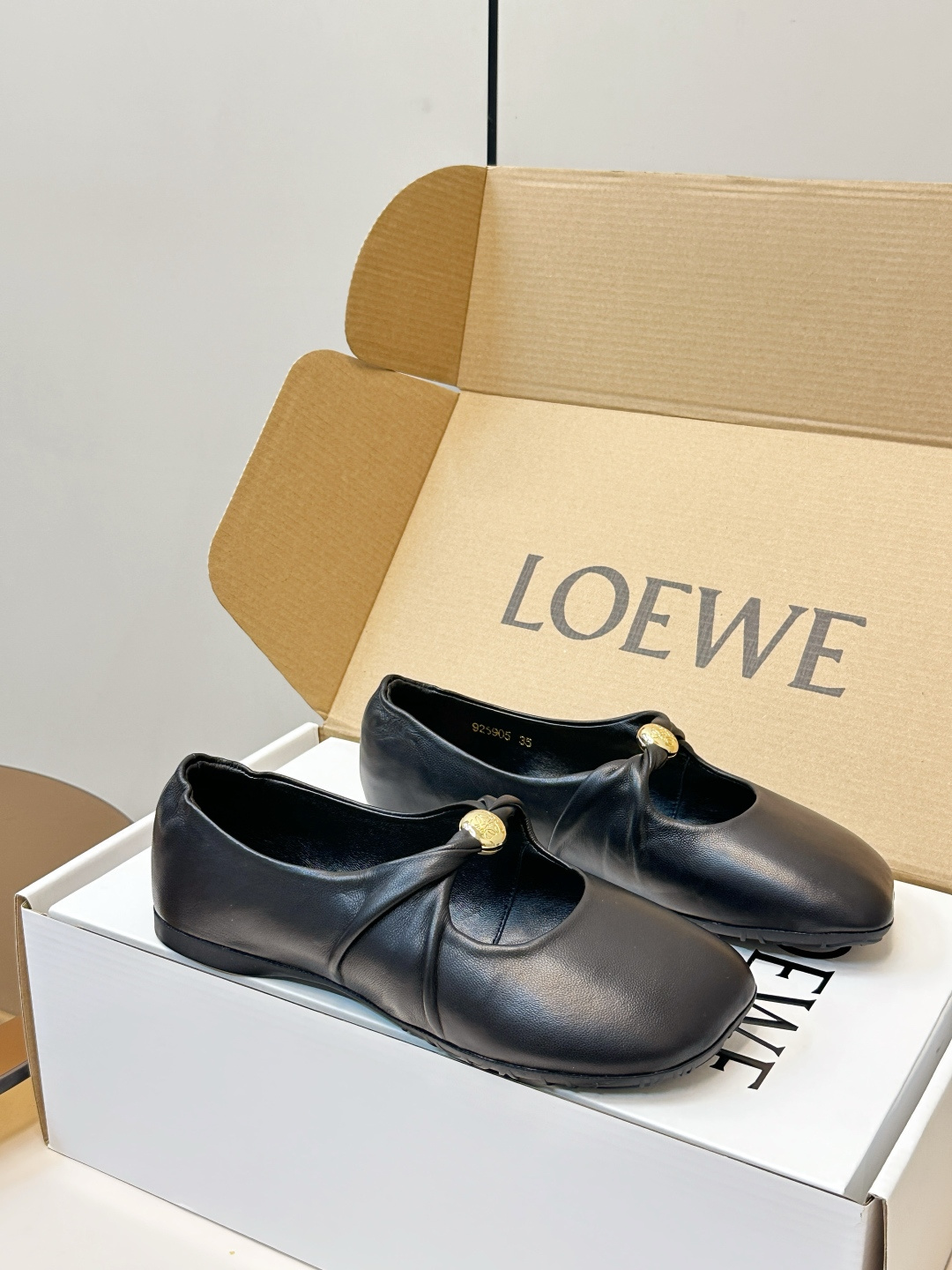 Loewe ​​LOEWE 罗意威26ss 法式 芭蕾舞鞋​​