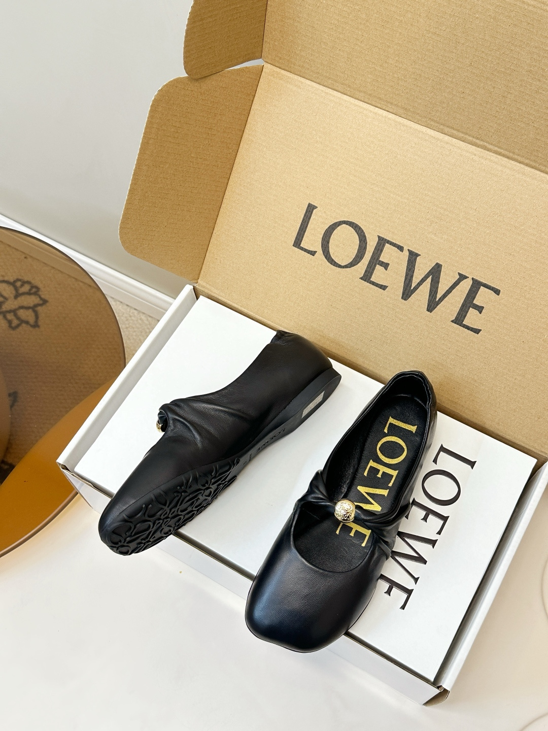 Loewe ​​LOEWE 罗意威26ss 法式 芭蕾舞鞋​​