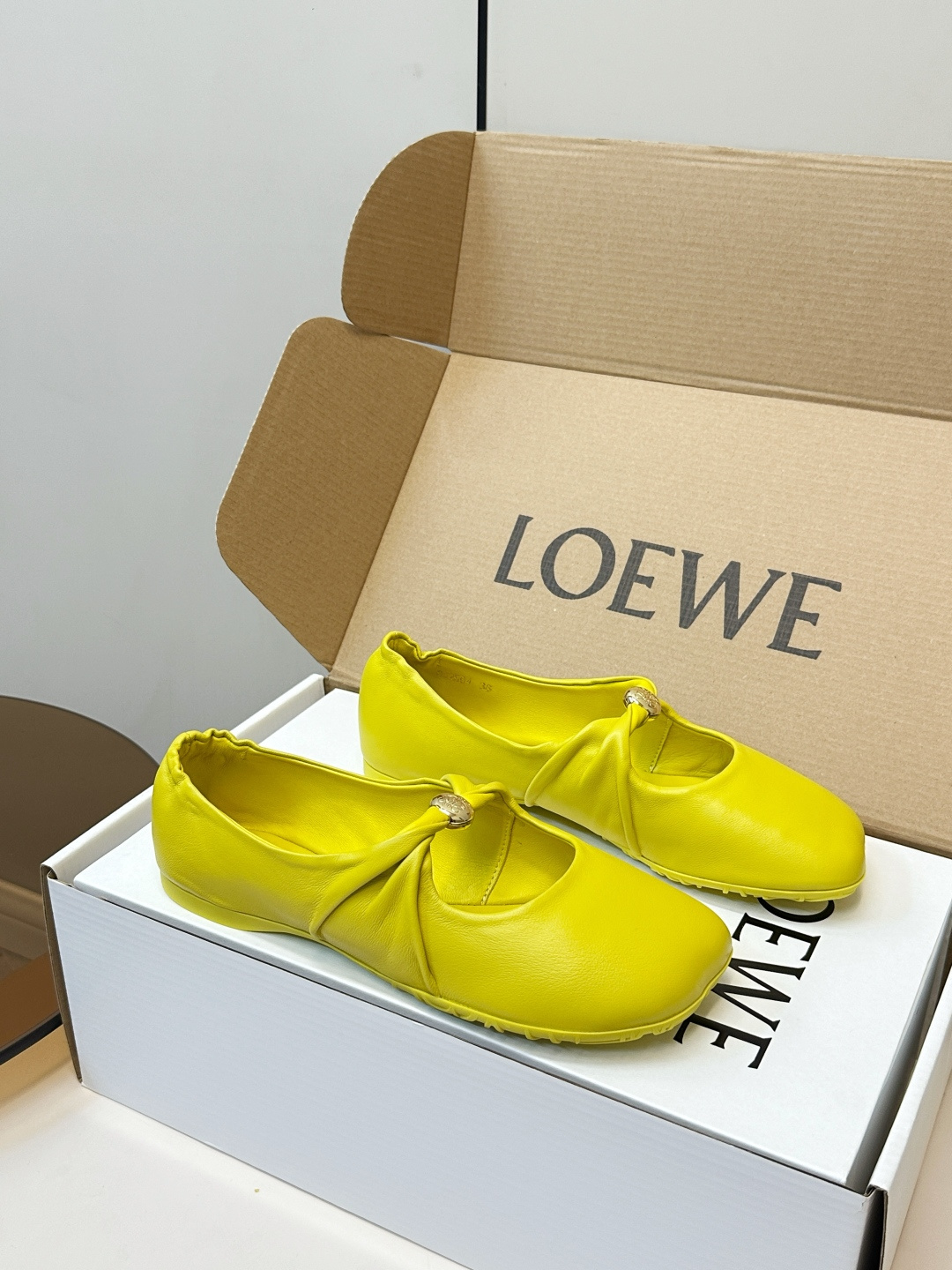 Loewe ​​LOEWE 罗意威26ss 法式 芭蕾舞鞋​​